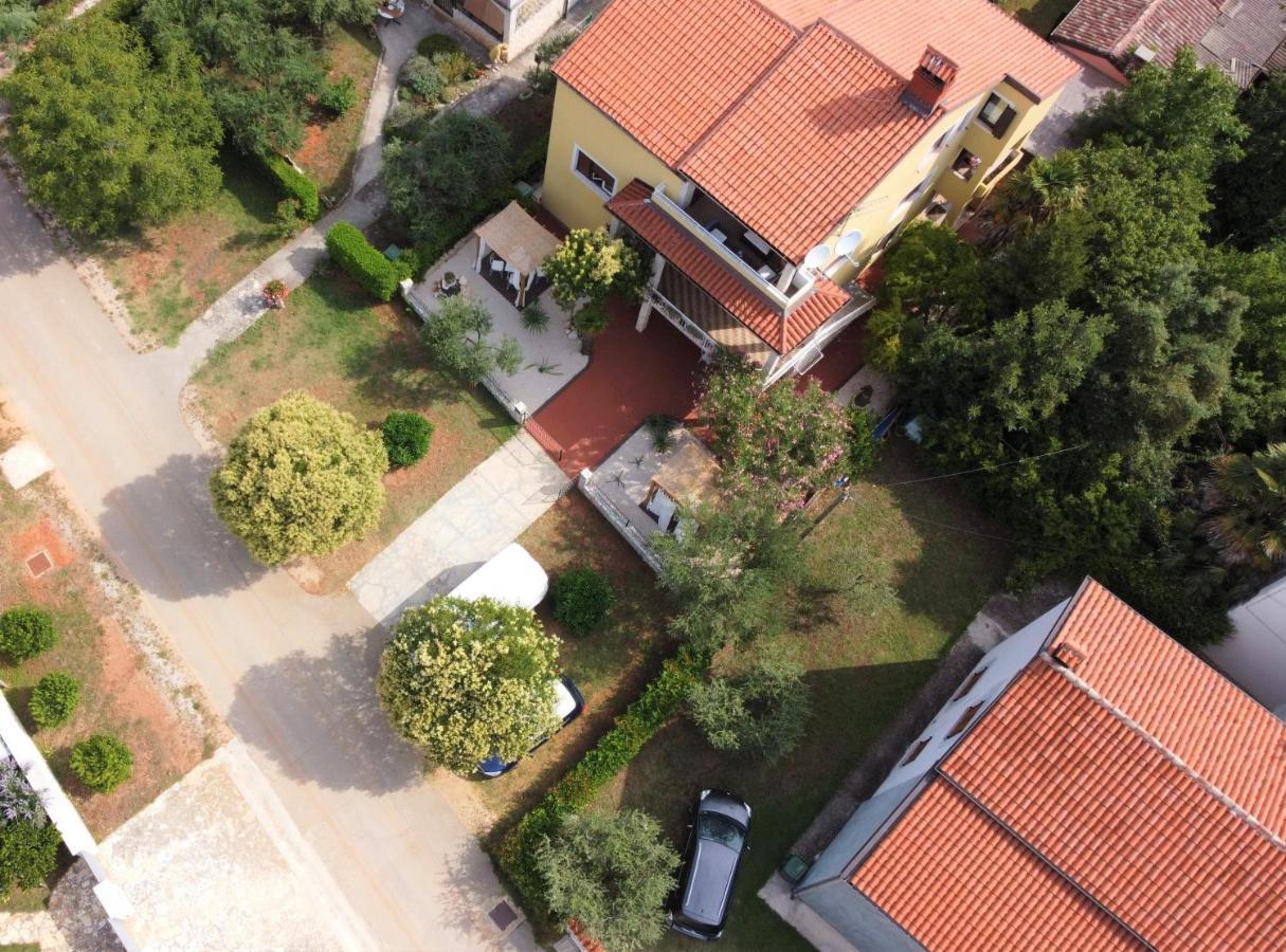 Lina Apartments ウマグ エクステリア 写真