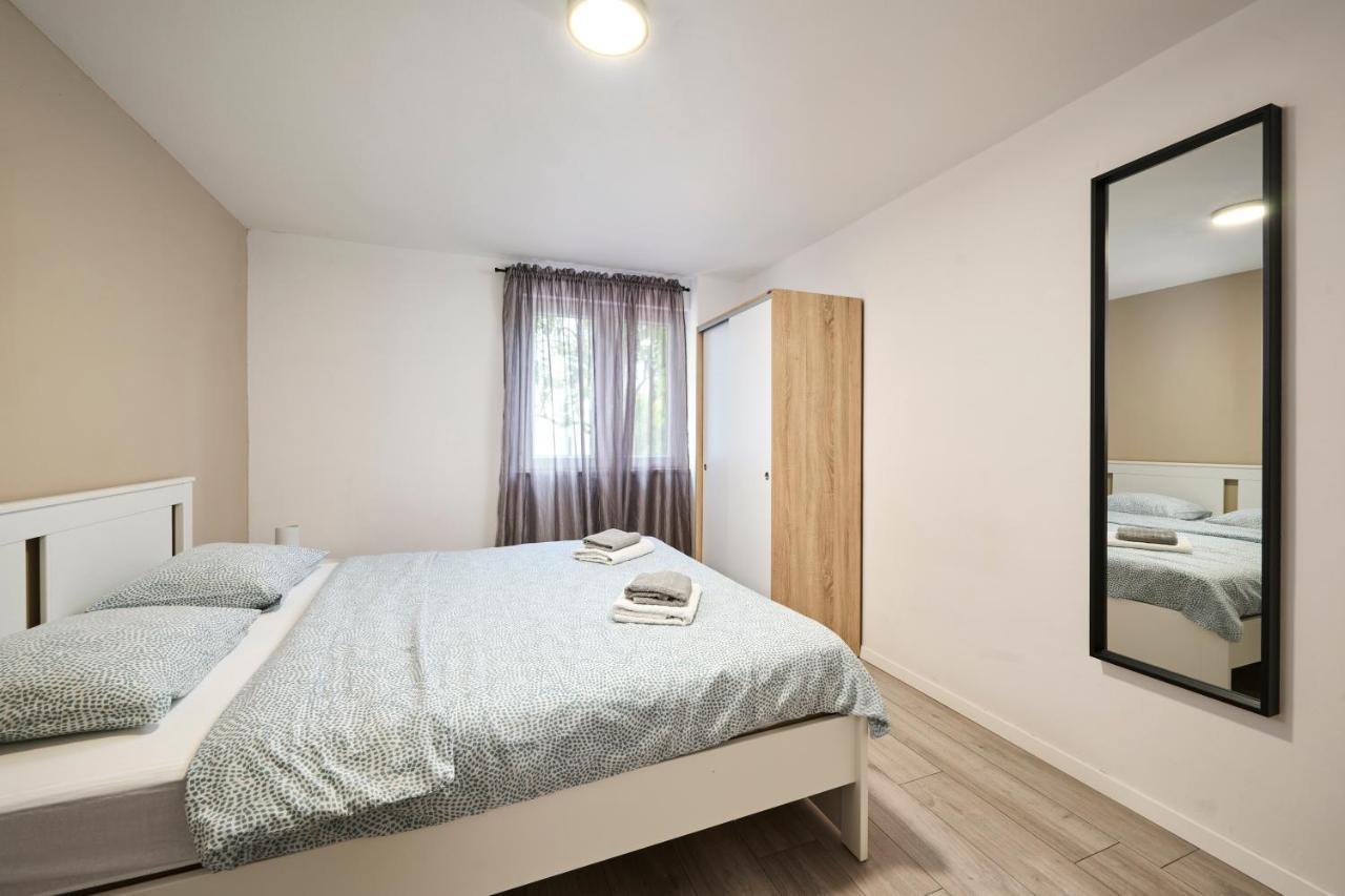 Lina Apartments ウマグ エクステリア 写真